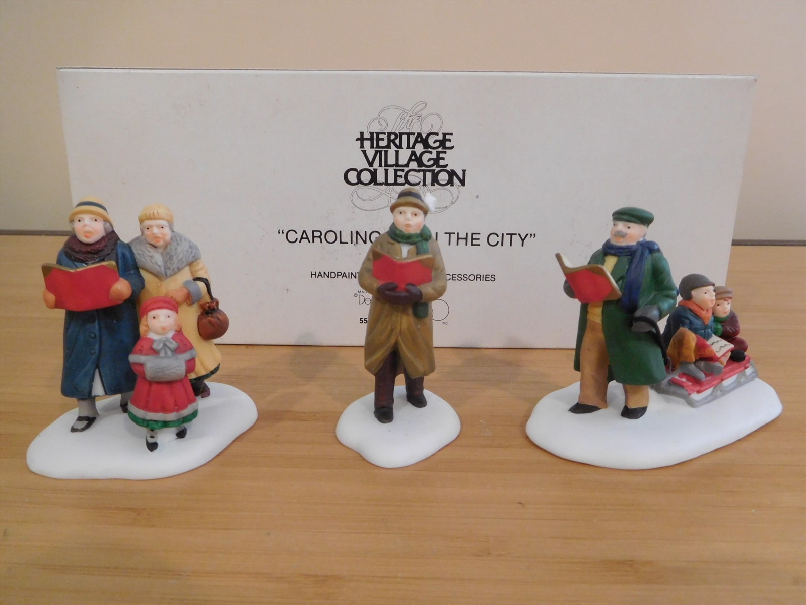 Dept 56 CIC Accessory – Caroling Thru The City – Set of 3 – #56.55484 -Free Ship