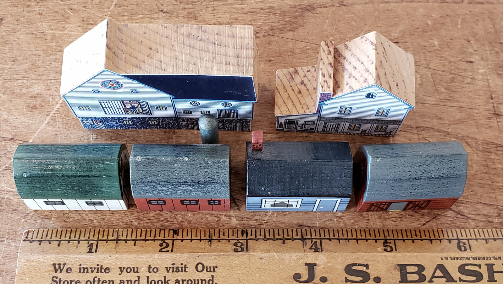 VINTAGE 6P Handmade House VILLAGE Wood CHRISTMAS Barn PUTZ Hartzell TINY #13