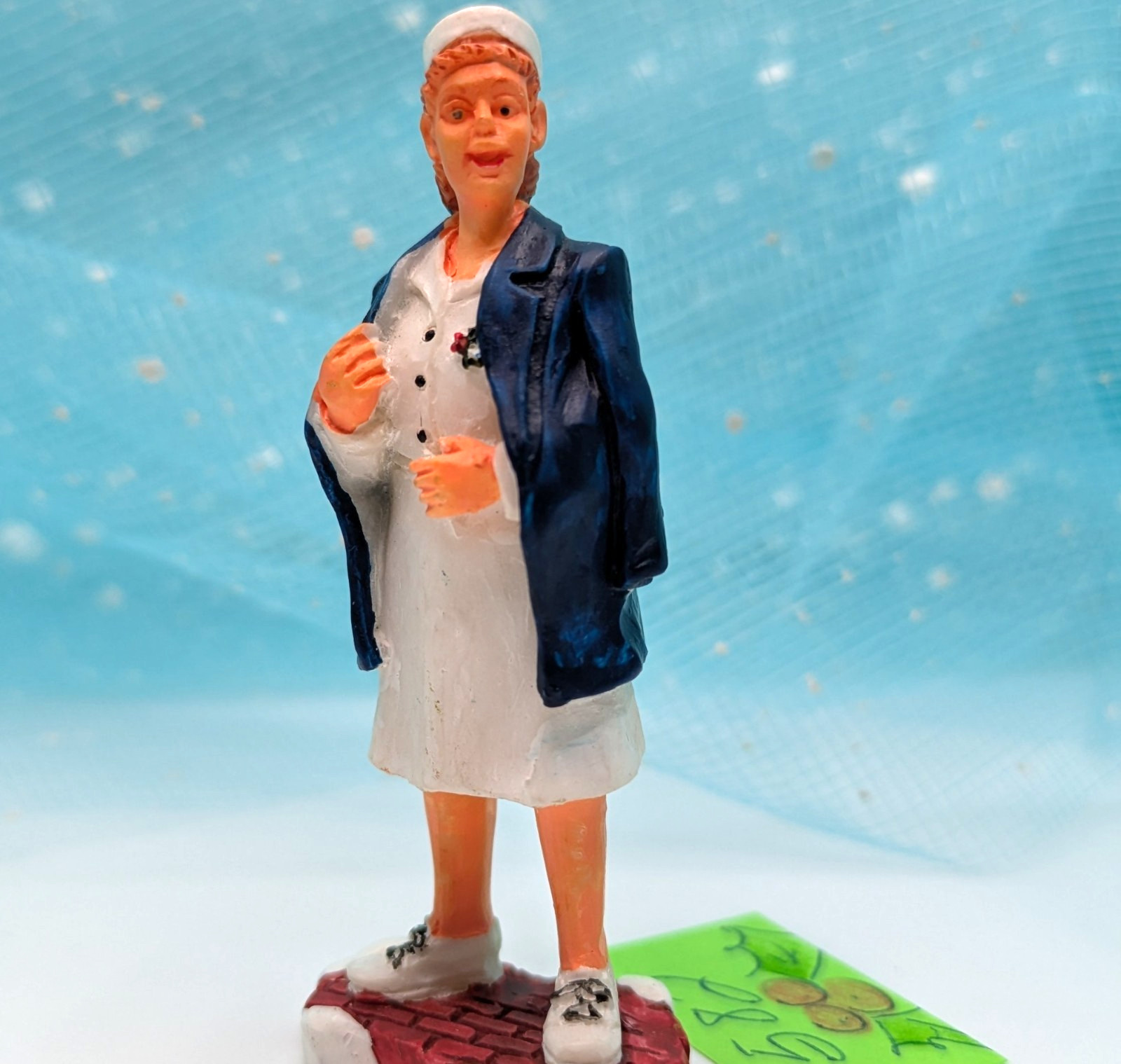 *READ Lemax nurse Christmas Village Figurine NO BOX INV582