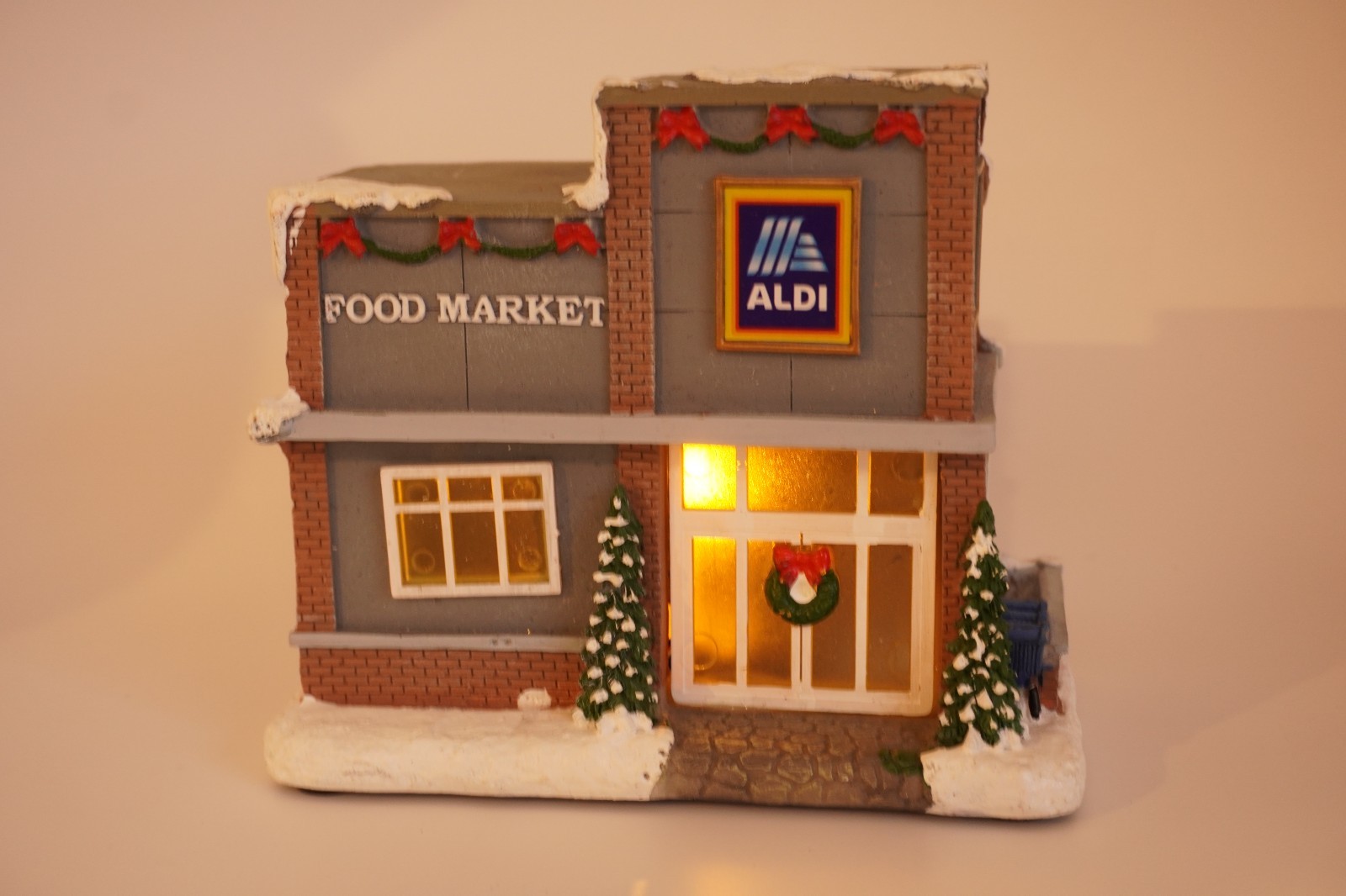 2022 ALDI Holiday Village House Food Mark First Edition LED Lights Christmas