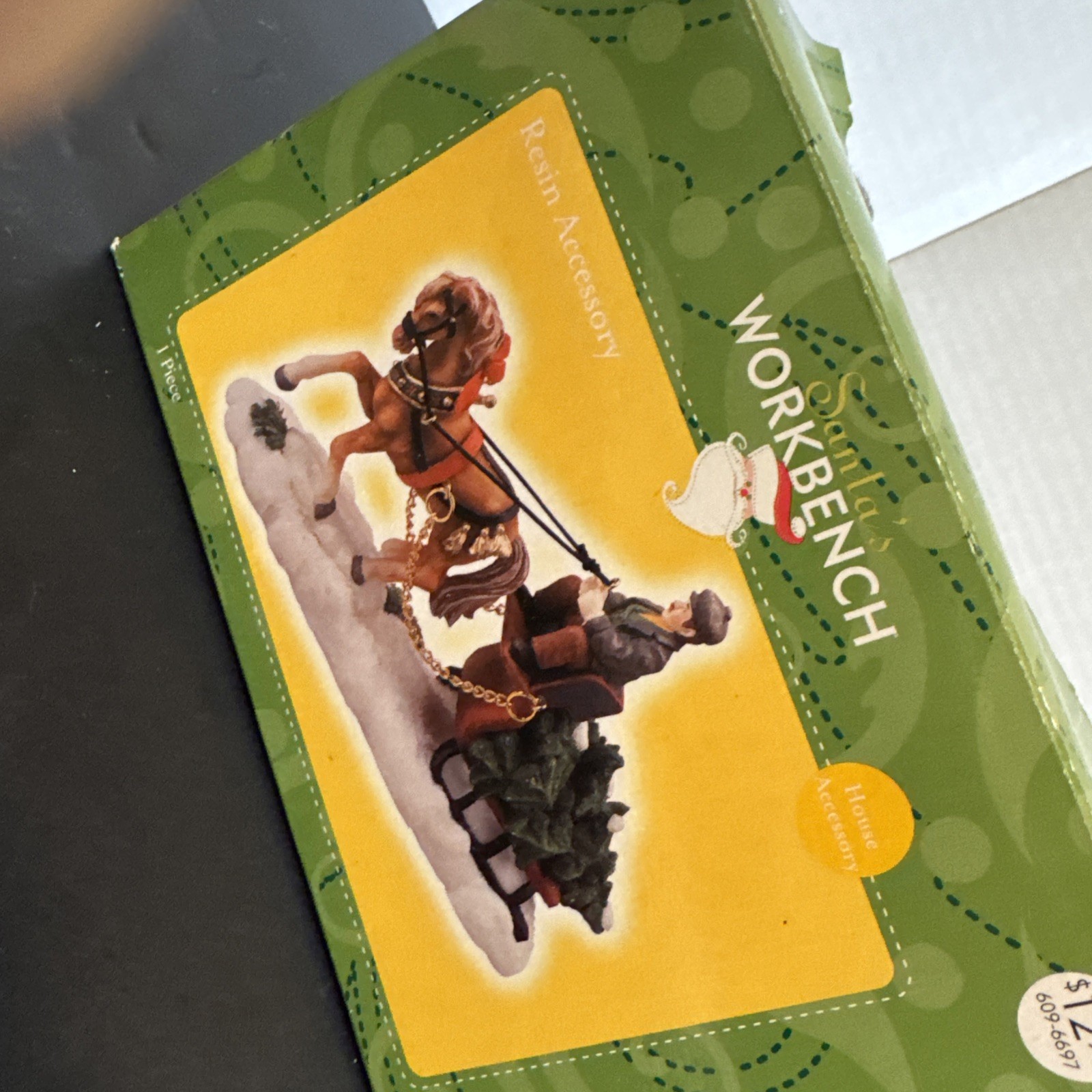 Christmas Village Accessories Santa’s Workbench Horse Drawn Carriage 2002 NEW