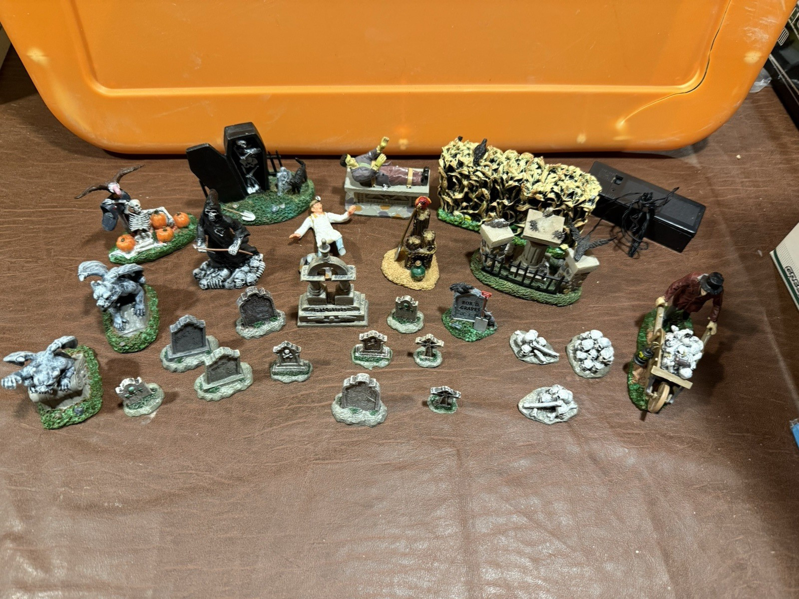 Lemax Spooky Town – Accent Pieces and Figurines – See Description