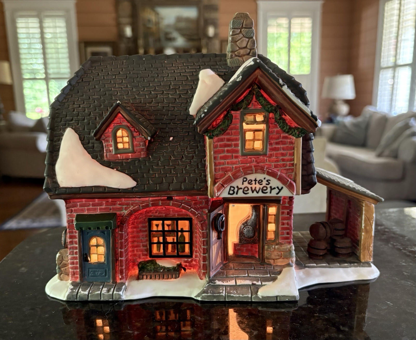 Vintage Holiday Time Village Collectibles PETE’S BREWERY Christmas Dept 18 P7045