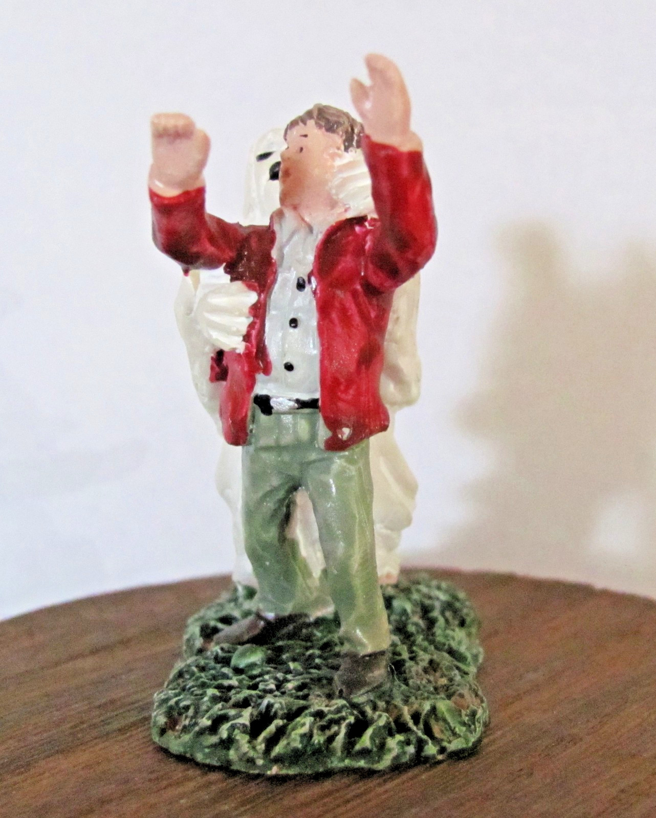 Lemax Spooky Town Figurine – Ghost Grasps Victim #42206