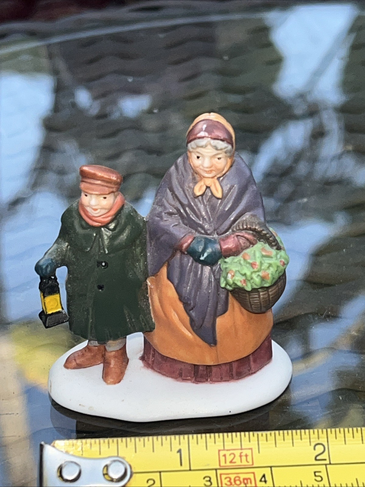 DEPT 56 Christmas Village H.V. Series REPLACEMENT FIGURE Grandma Woman & Child