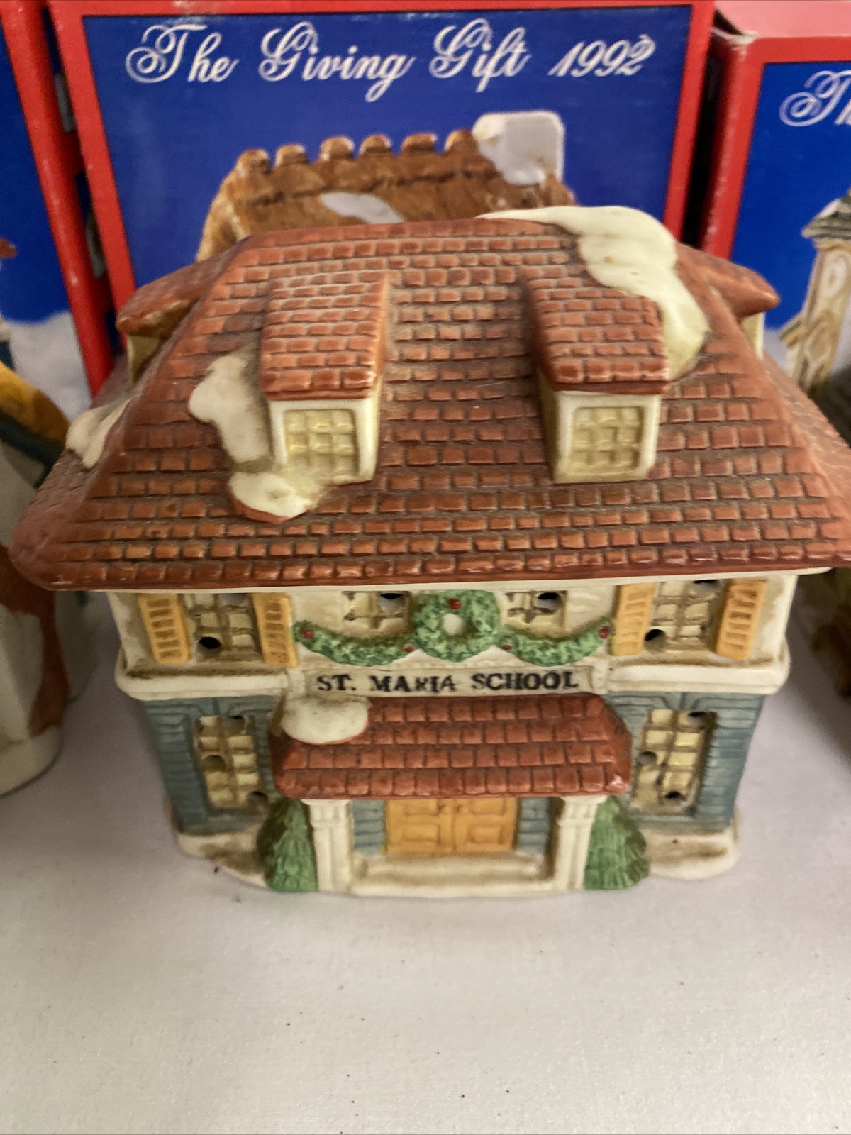 The Giving Gift – 3-1992/1-1993 Christmas Village Variety Great Shape 4 Total