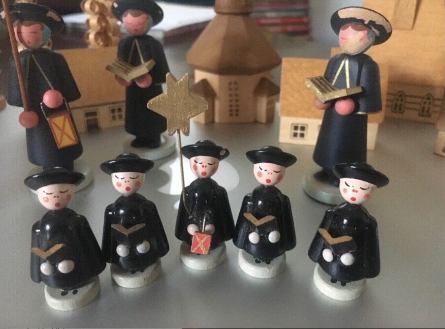 Vtg Erzgebirge Germany original hand carved religious choir Kurrende church