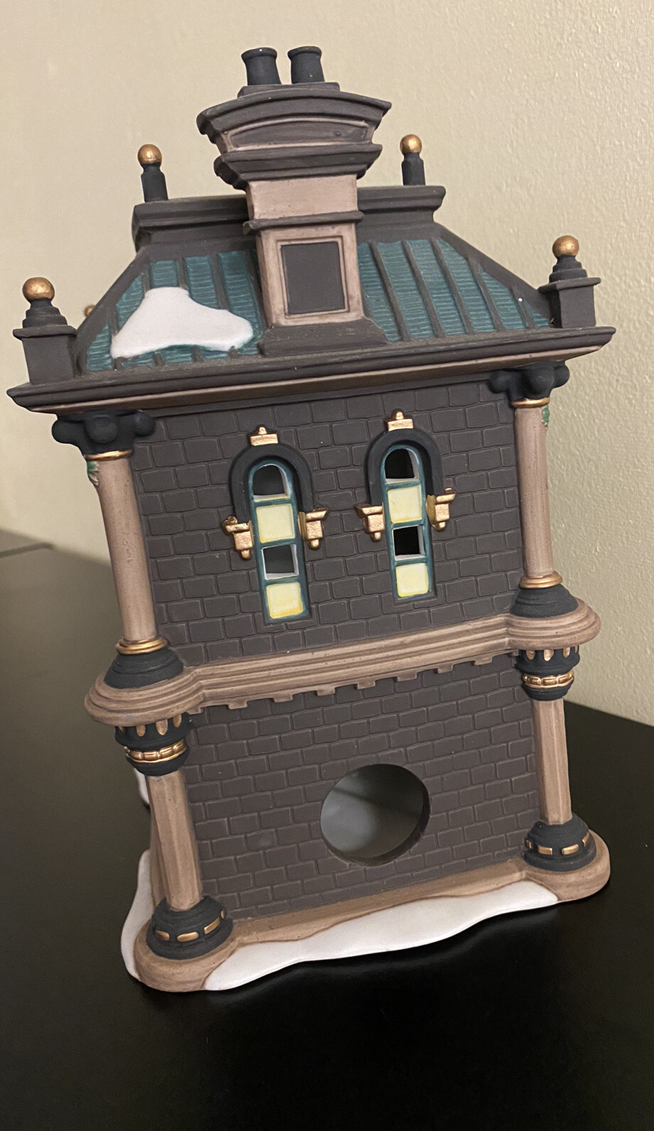 Dept. 56 Dickens Village Series Blenham Street Bank #58330