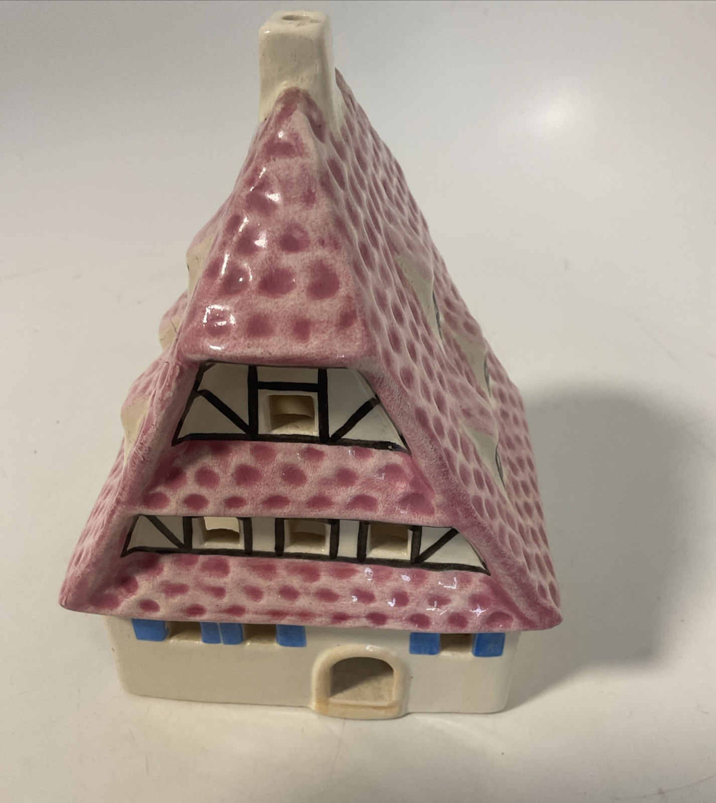 Ursula Leyk Lichthaus Tealight House 1993 Ceramic Pink Gable Vinzer House