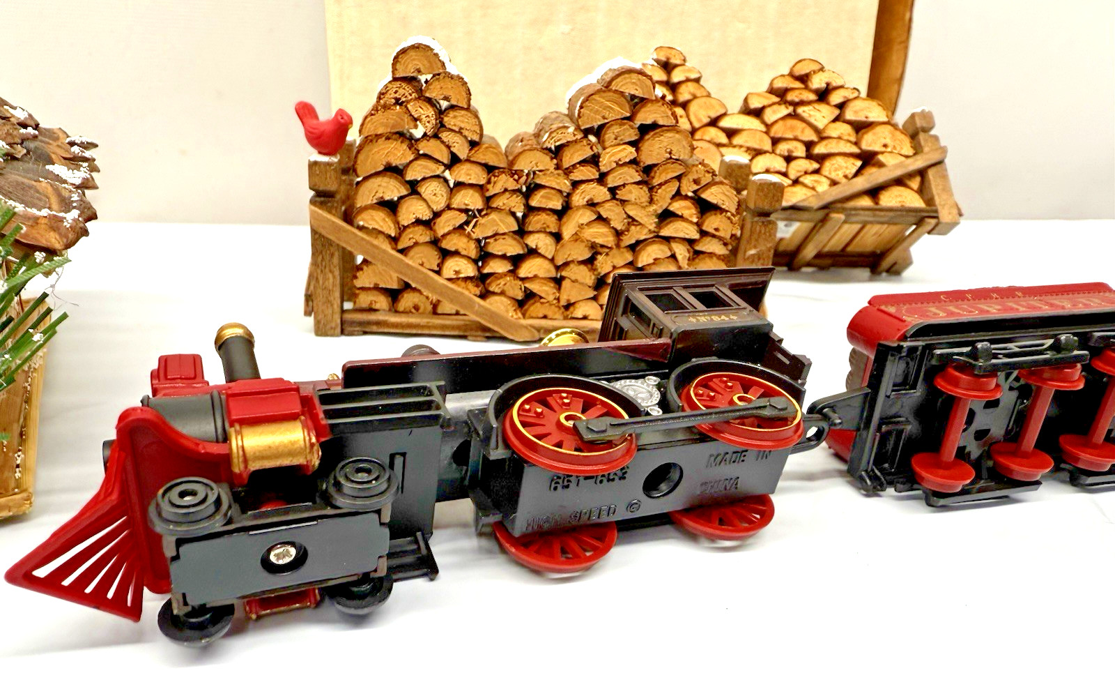 VTG Dept 56 Fire Wood Stack + Cabin + Readers Digest Train Coal Car Jupiter 84