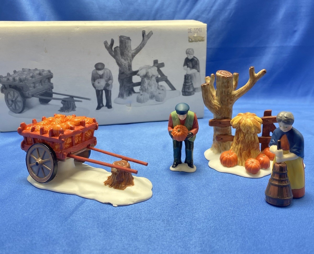 Department 56 Heritage Village – Harvest Time Set of 4 Accessories 5941-2 Autumn