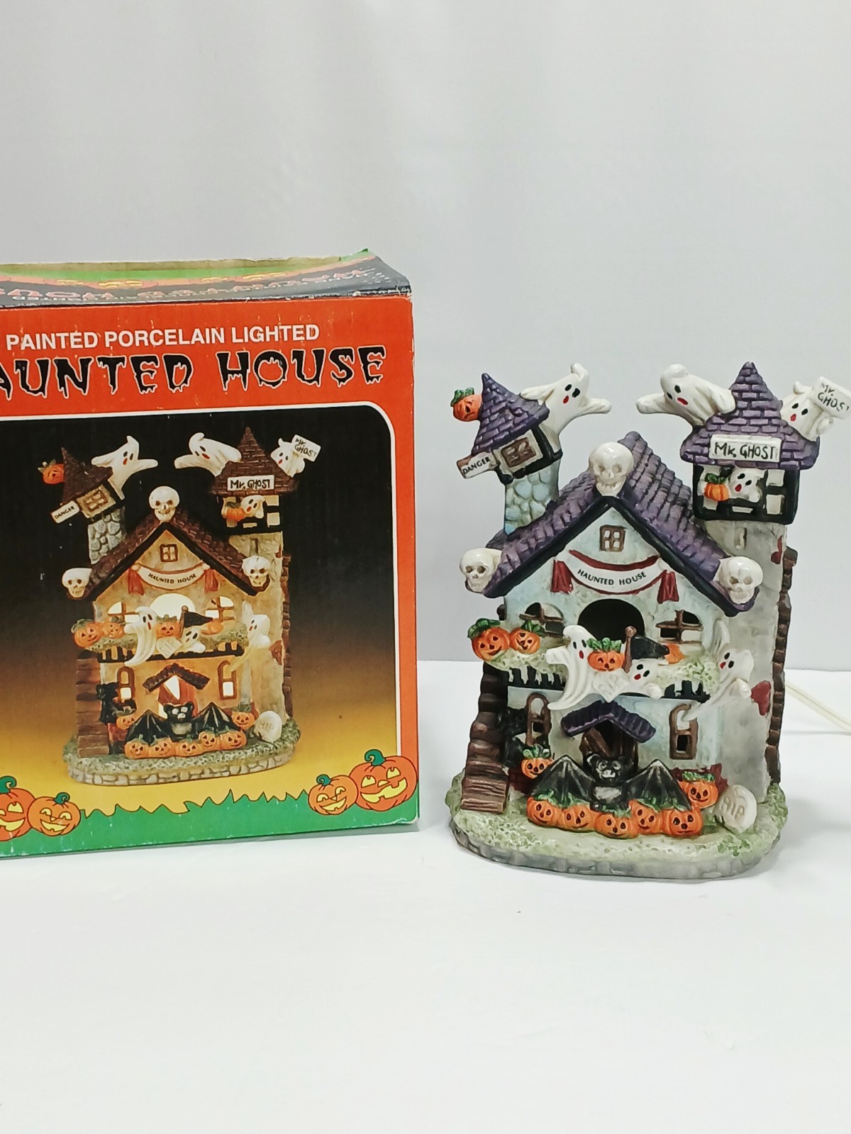 Vtg 1994 Porcelain Hand Painted Lighted Halloween Haunted House – by Four Star
