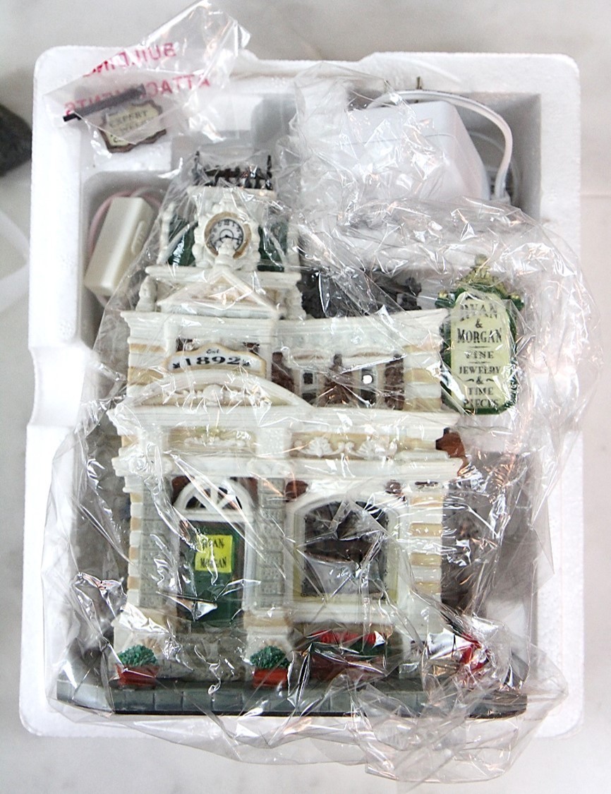 LEMAX RYAN & MORGAN JEWELRY & CLOCKS CADDINGTON VILLAGE CHRISTMAS – LED Lighted