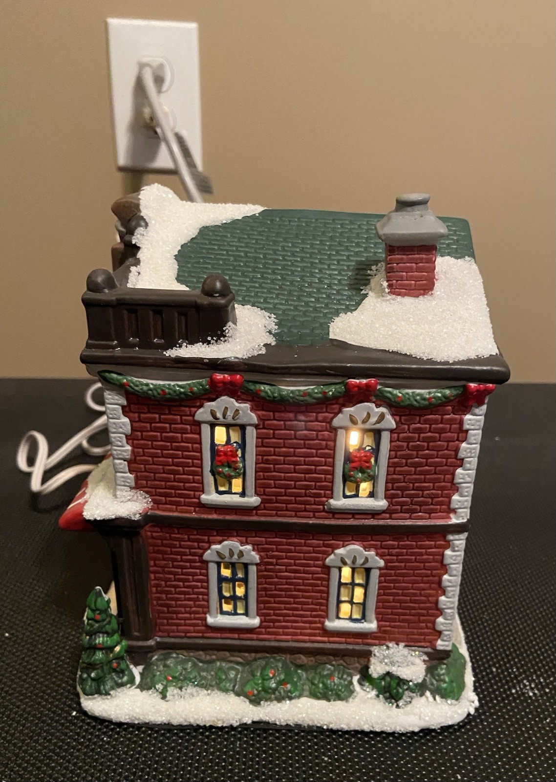 St. Nicholas Square Christmas Village 2010 Santa’s Toy Chest Illuminated W/Box
