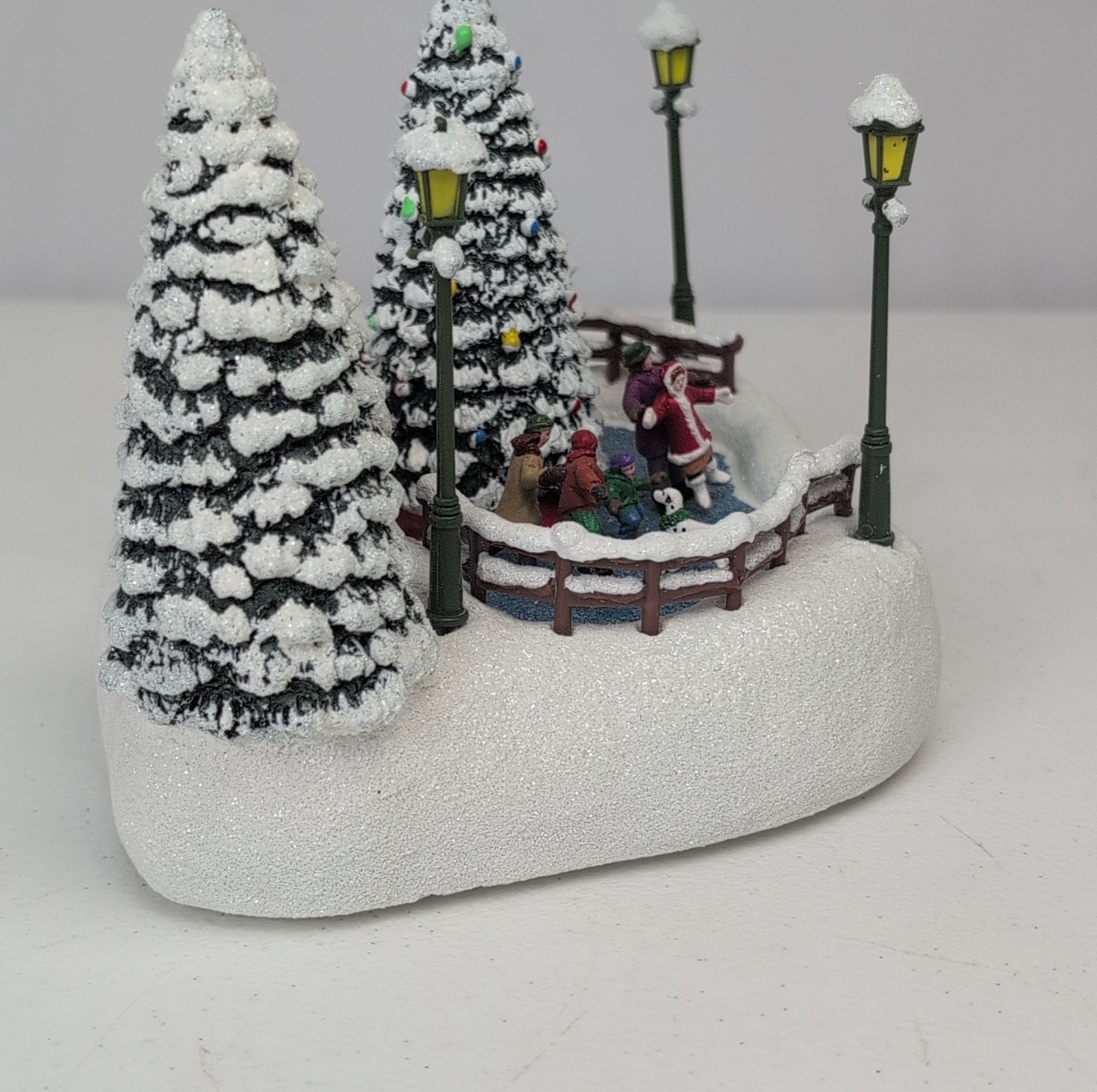 2024 Thomas Kinkade Teleflora Oh What Fun Lighted Christmas Ice Skate Rentals