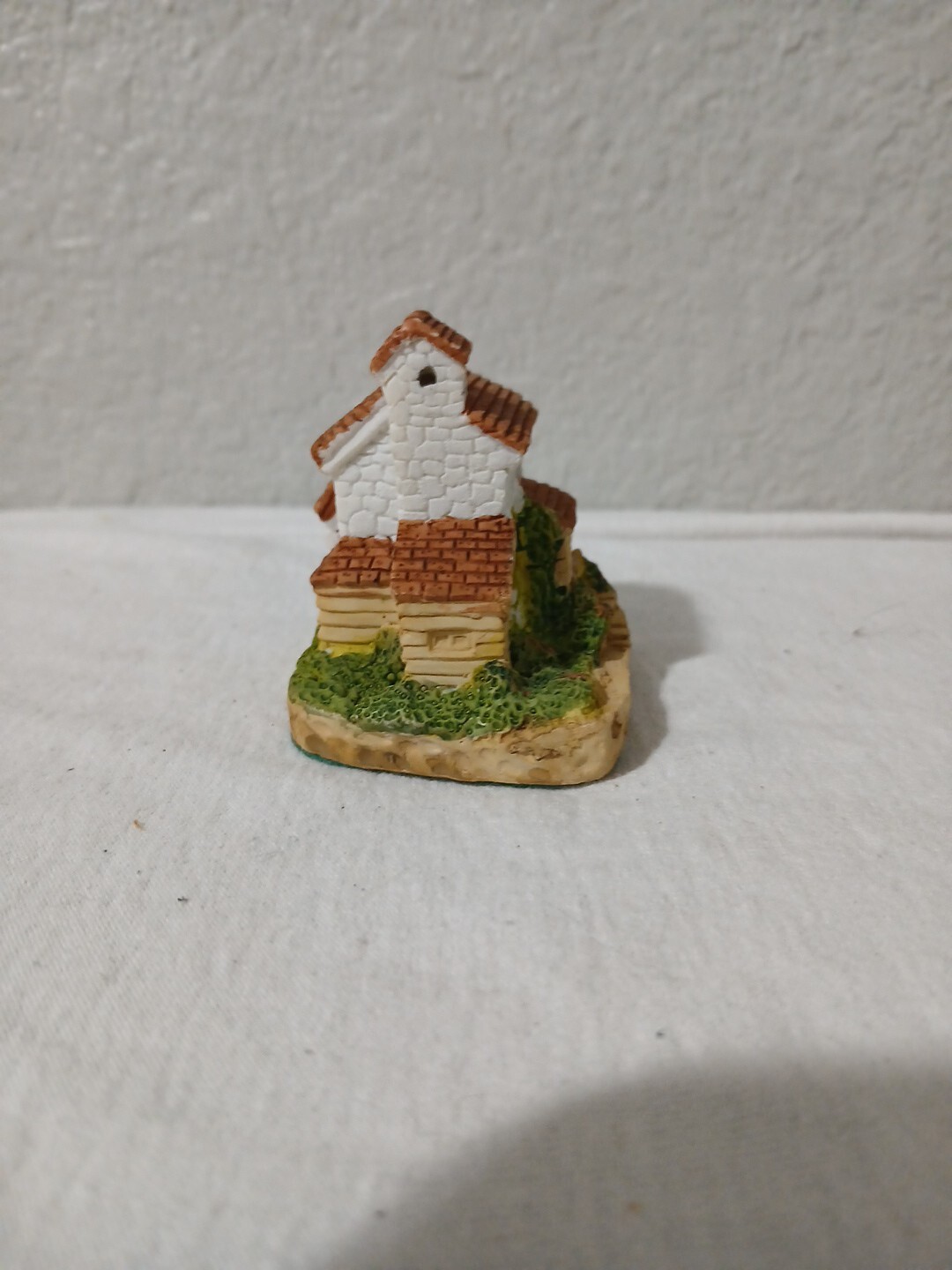 International Resourcing Services Mini Village Houses Lot of 5 Houses Vtg 1993