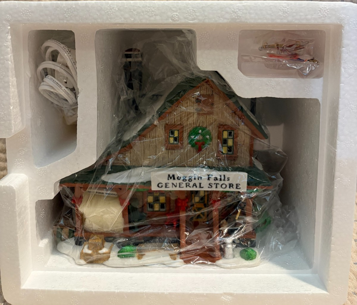 Dept 56 Moggin Falls General Store #56602 New England Village NEW IN Open Box