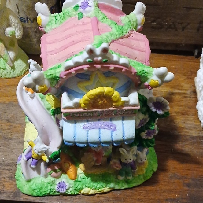 Enesco Cherished Teddies Bunny Easter Resin Village House Figurine Hillman