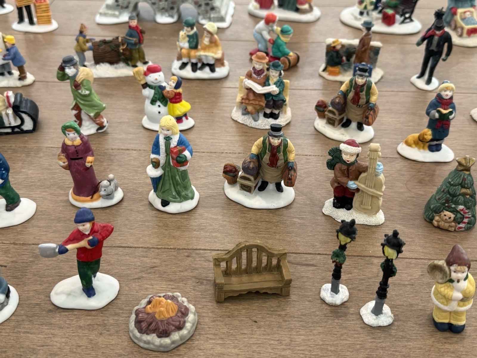 Vintage LEMAX Dept 56 House of Lloyd Figurines Christmas Village Figures Mix Lot