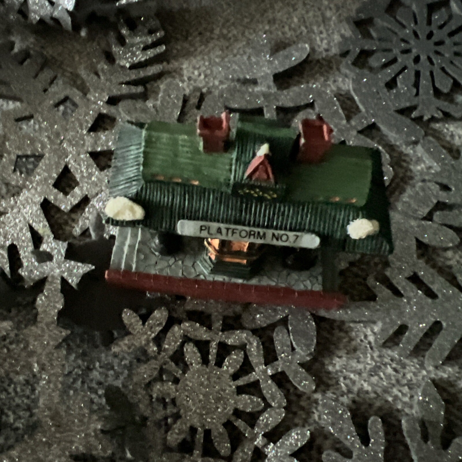 VTG The Christmas House Collection Platform No. 7 Miniature Part Of Village