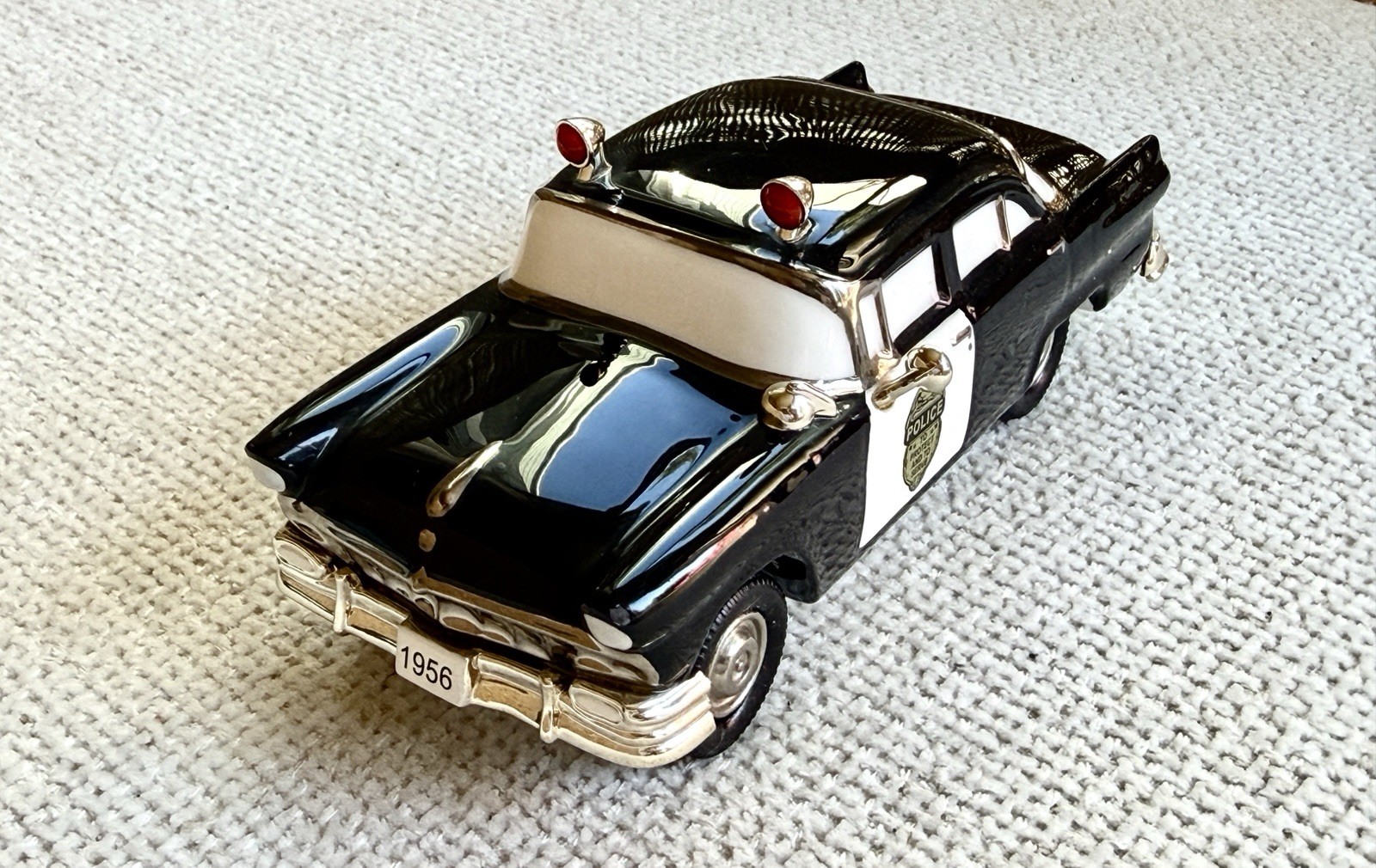 Lot of 2 Department 56 Porcelain Police Cars 1938 & 1956 Ford Mainline Retired
