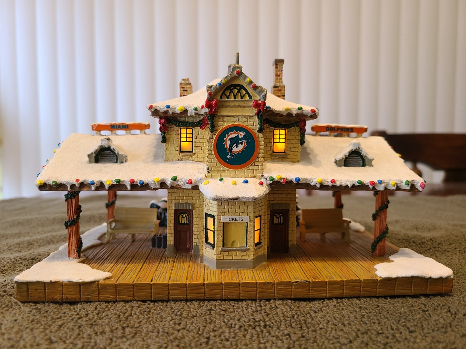 Miami Dolphins Train Station – Hawthorne Village Christmas Collection