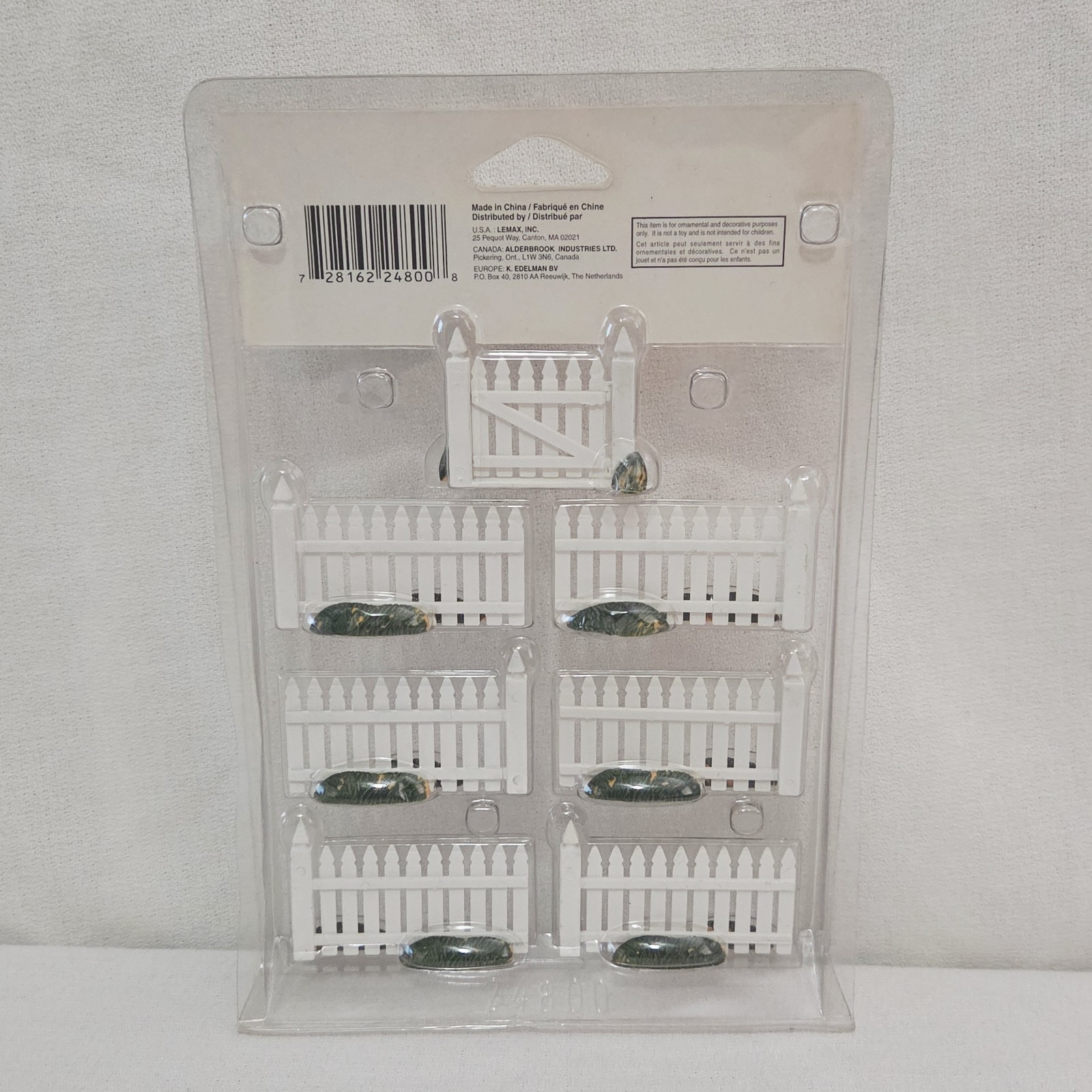 Lemax 2002 Village Collection Plastic Picket Fence Set of 7 #24800A