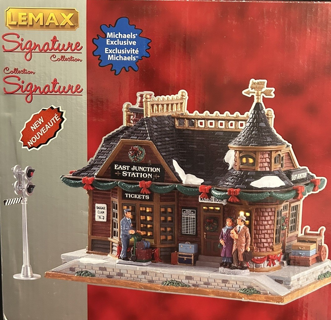 Lemax Signature East Junction Station Porcelain Illuminated Building Christmas
