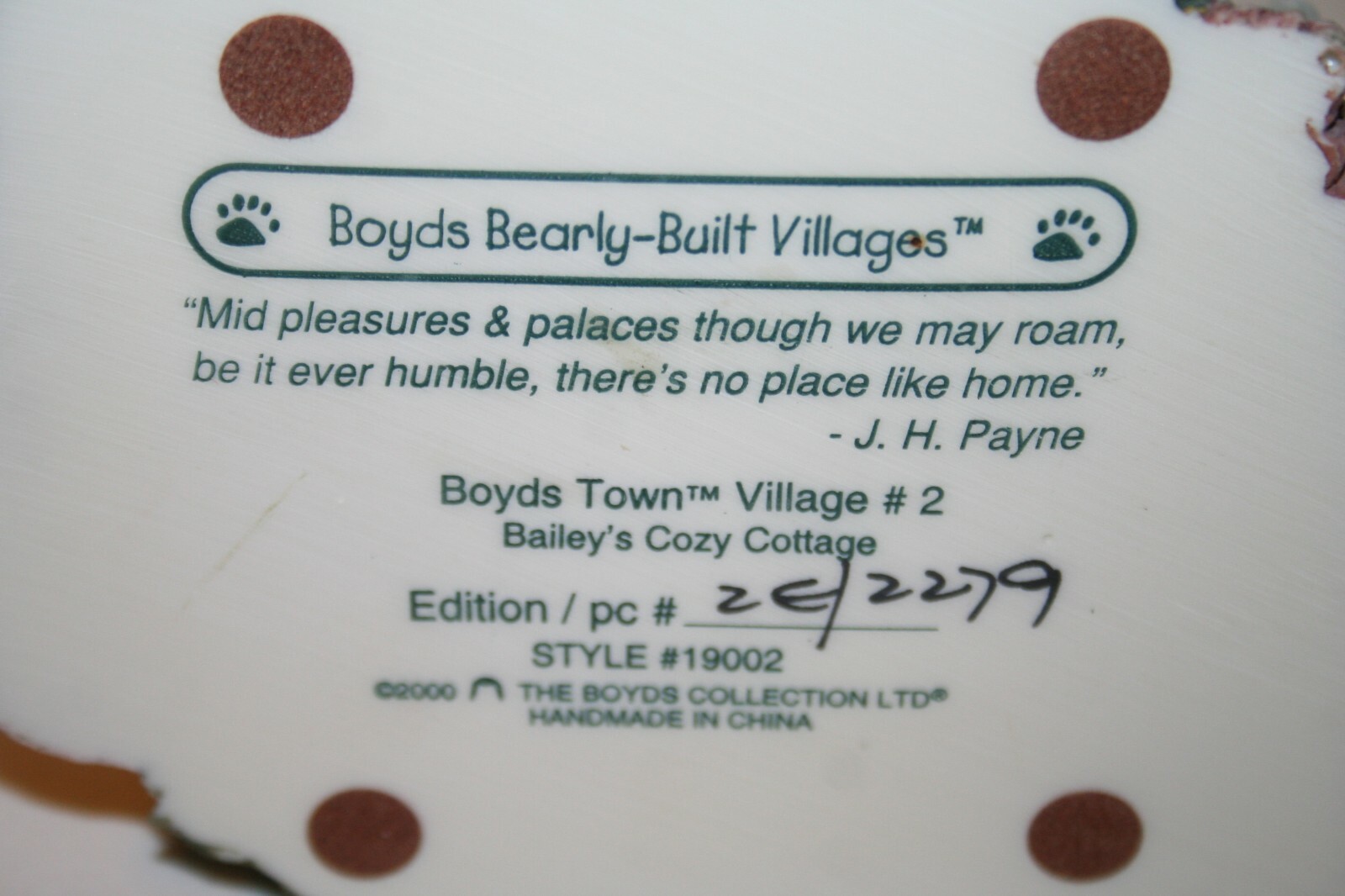 Boyds Town Bailey’s Cozy Cottage in Box with Certificate 19002
