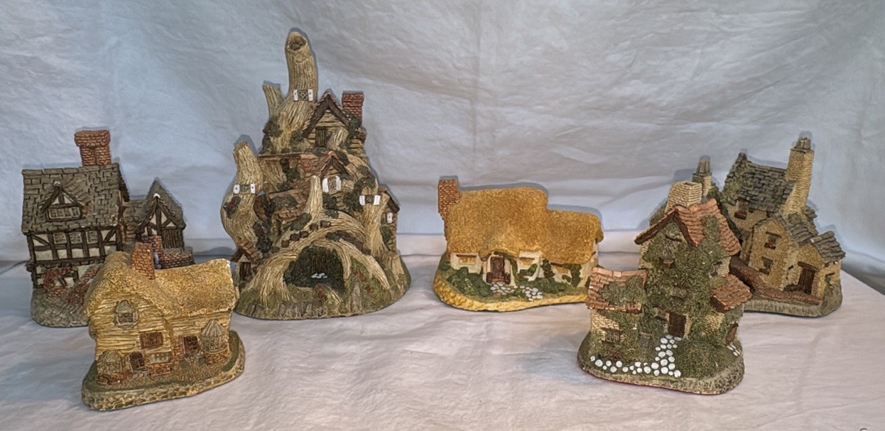 Vintage 1980s David Winter Charming Village Cottage Miniature Lot of 6