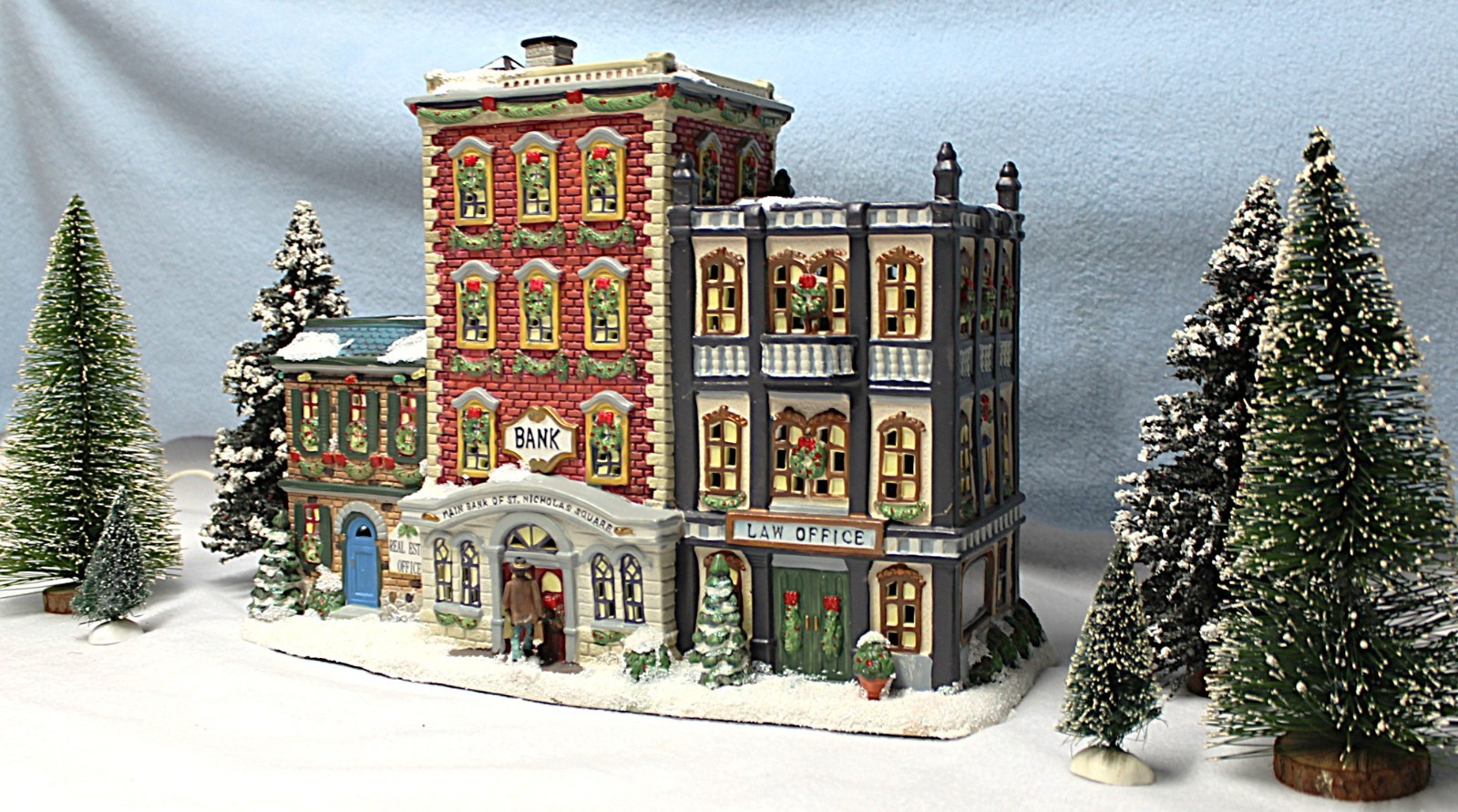 St. Nicholas Square Christmas Village Downtown Businesses Light W/ Box MINT Cond