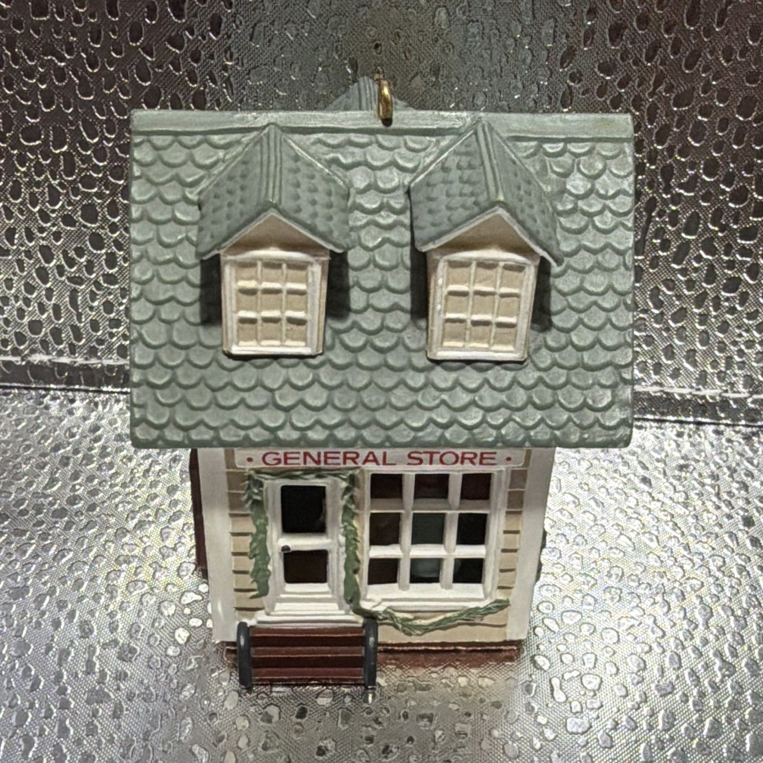 1986 Hallmark Christmas Village General Store House Lighted Ornament QLX7053