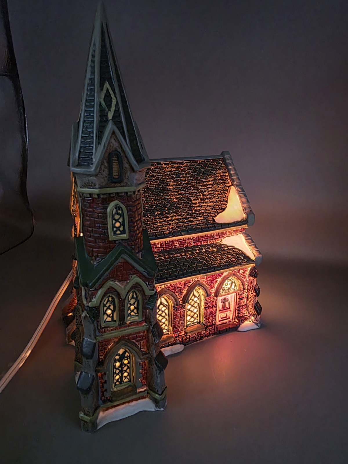 Dickens Collectables Christmas Village Lighted Church 1998 Vintage Porcelain