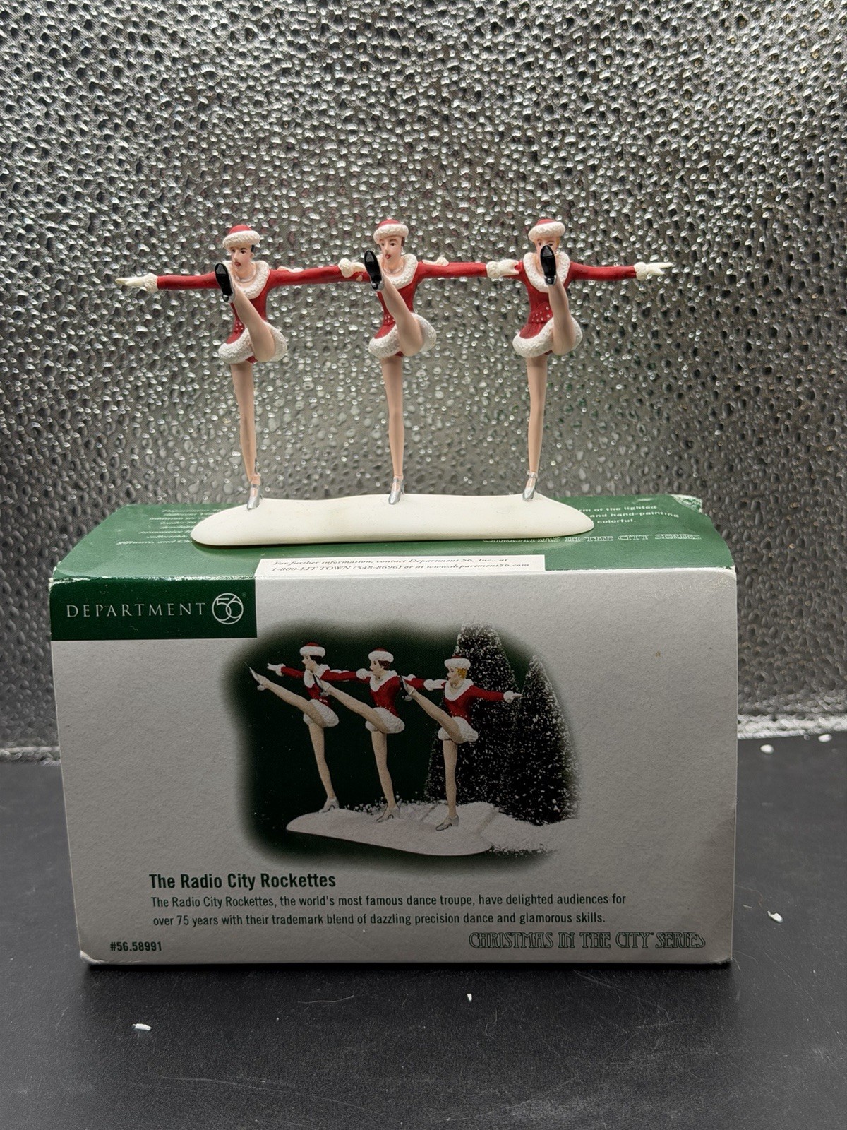 Department 56 Radio City Rockettes Christmas In The City w/ Box 2002 READ