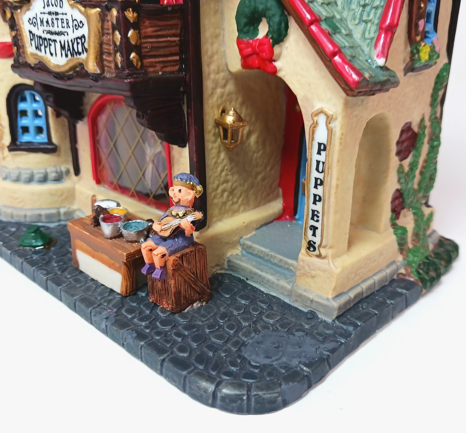 Lemax 2005 Puppet Maker Caddington Village Holidays & Seasons Lighted 55257 READ