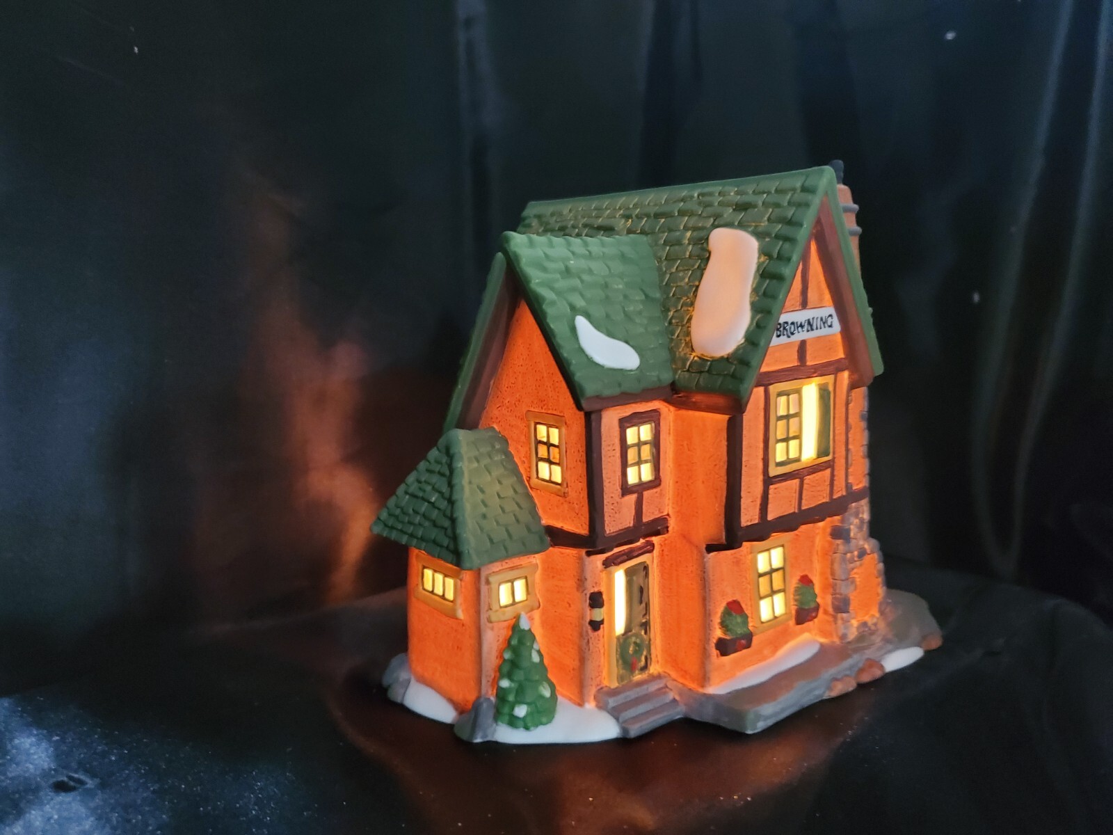 Dept 56 Dickens Village Series “Browning Cottage” 5824-6 Item#138