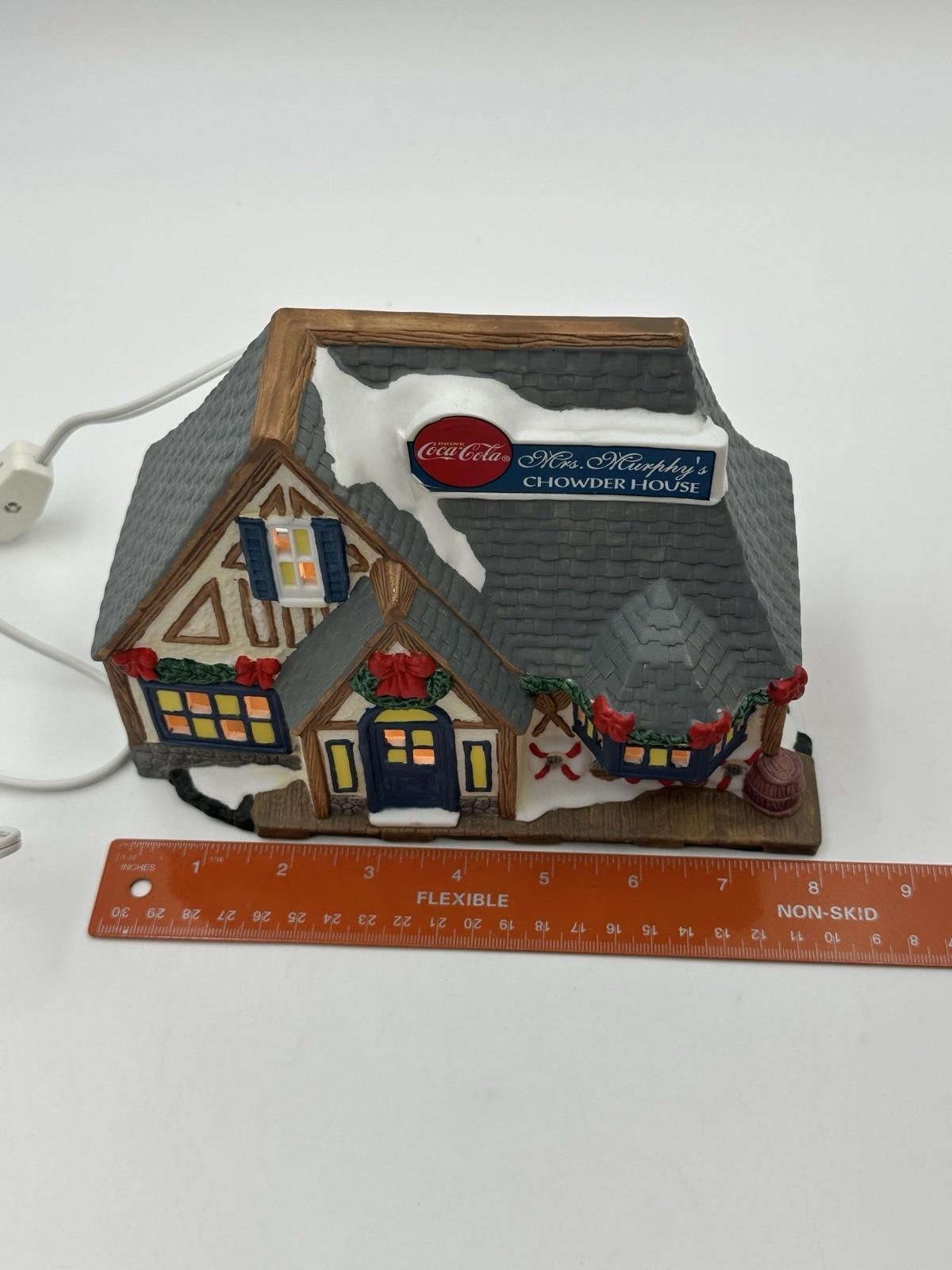 Vintage 1997 Christmas Village Coca Cola “Mrs Murphys Chowder House” EUC W/Box