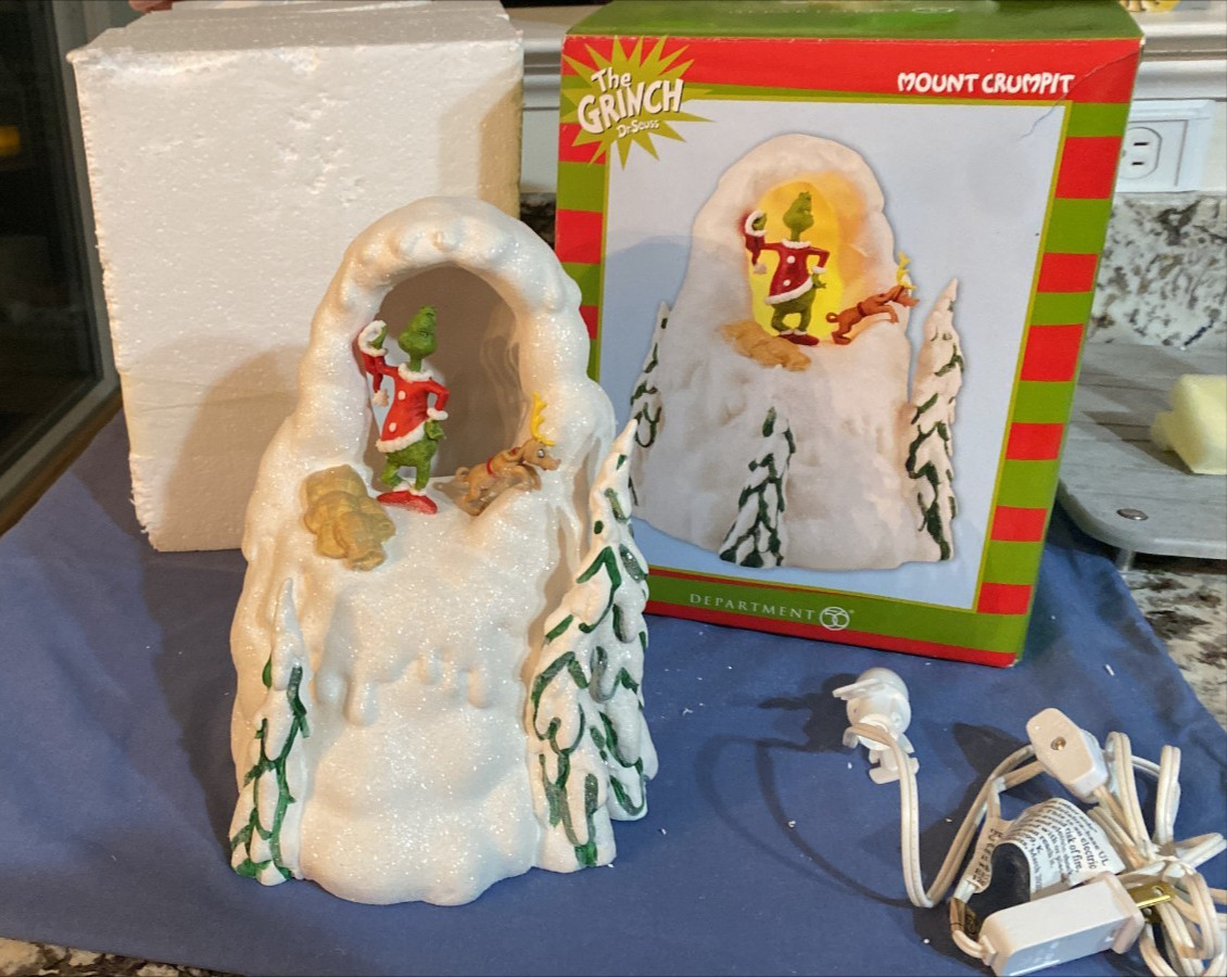 Dept. 56 Grinch Village Who-Ville Mount Crumpet 2014.