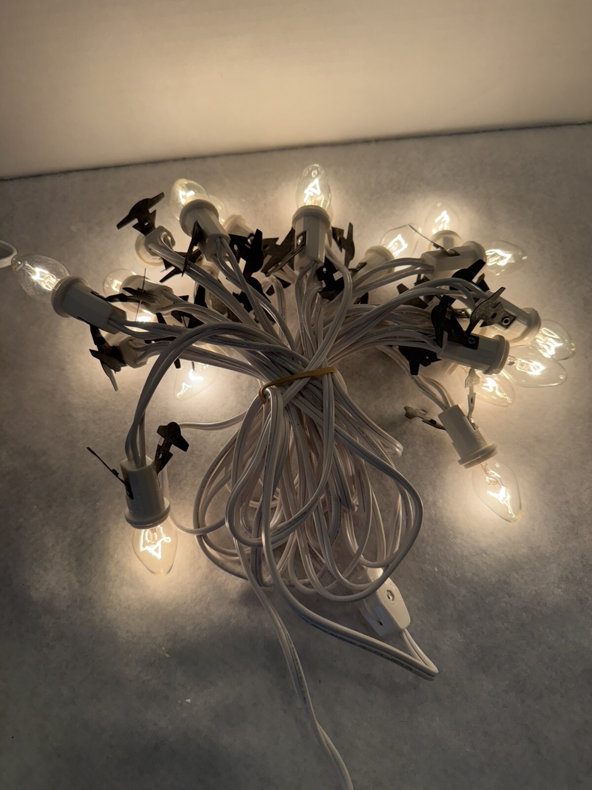 Dept 56 Village Accessory – 20 Socket Light Bulb Cord, No Box