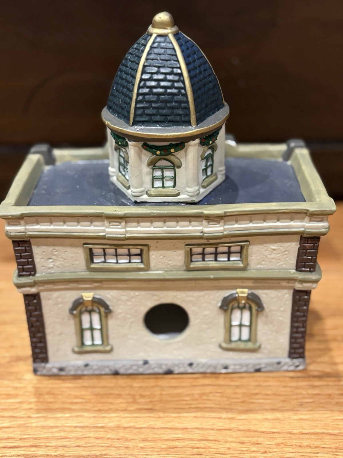 Vintage Copperfield Keepsake Christmas Snow Village Porcelain City Bank