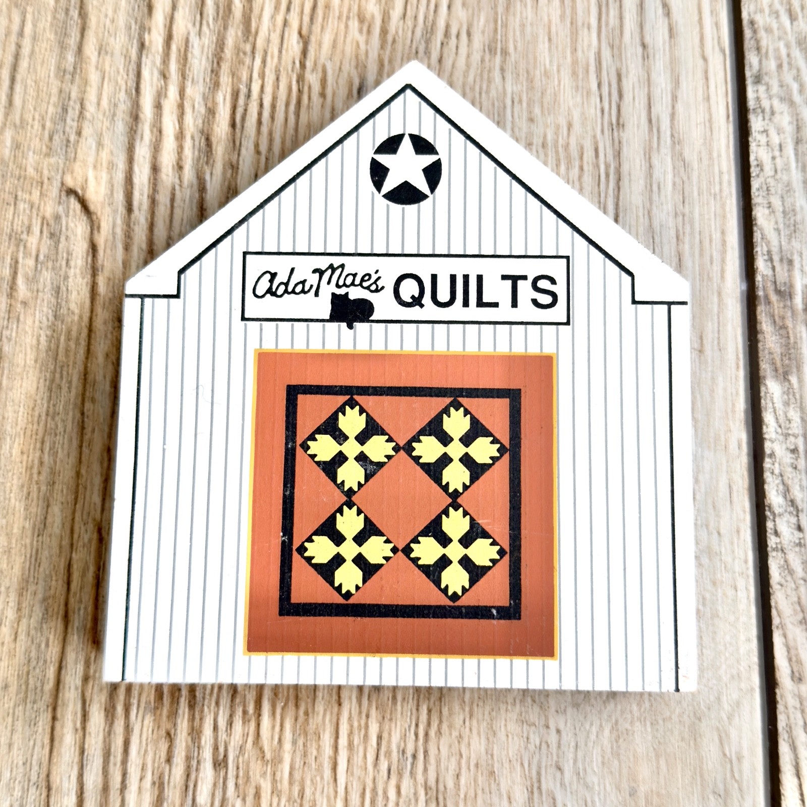 Cats Meow Village 1991 Shelf Sitter 3 PC Amish Couple Harness Shop Quilt Barn