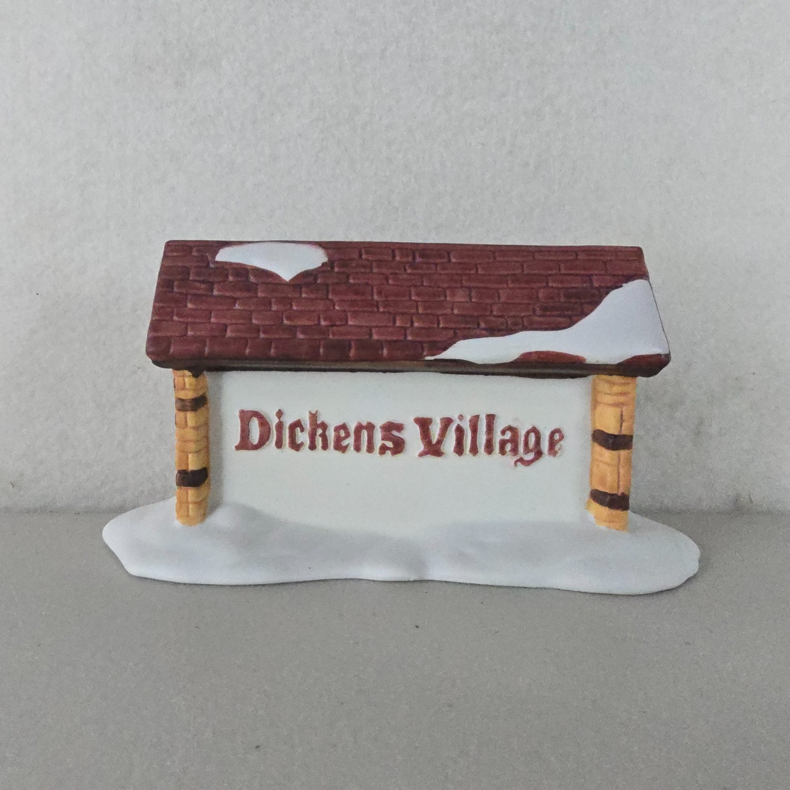 Dept 56 Heritage Village Collection DICKENS’ VILLAGE SIGN (6569-2) w/box