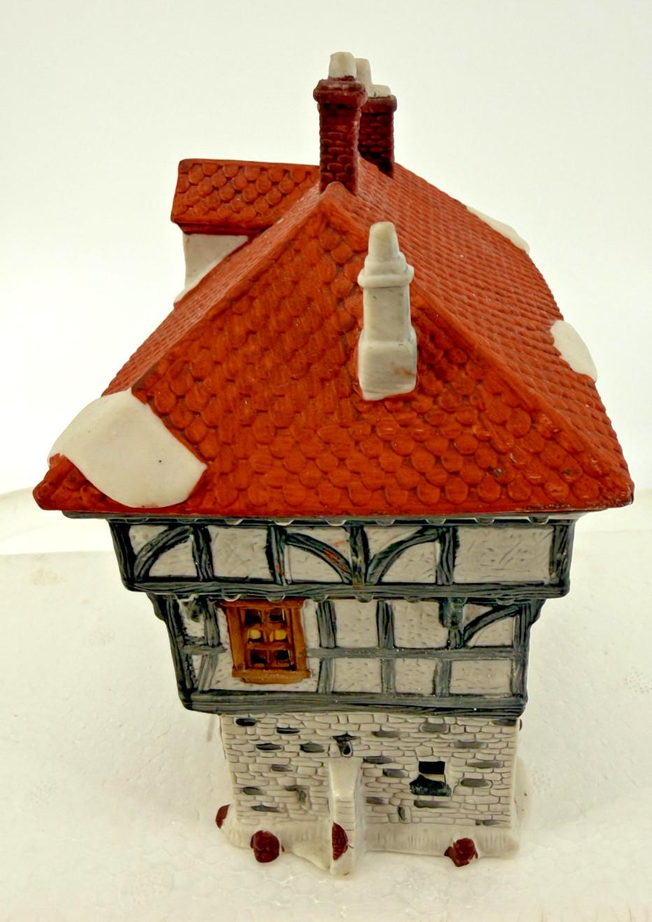 Dept 56 Heritage Village Dickens Lane Village Series Tuttle’s Pub 6507-2 Retired