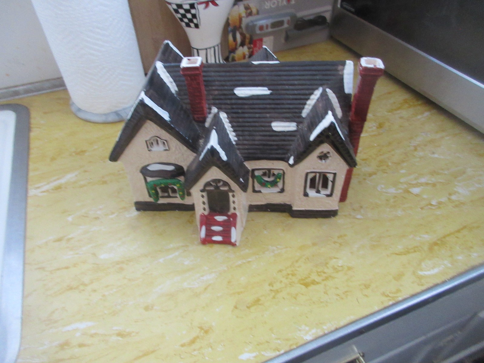 Dept 56 Vintage Christmas Village Snow House English Tudor 1984