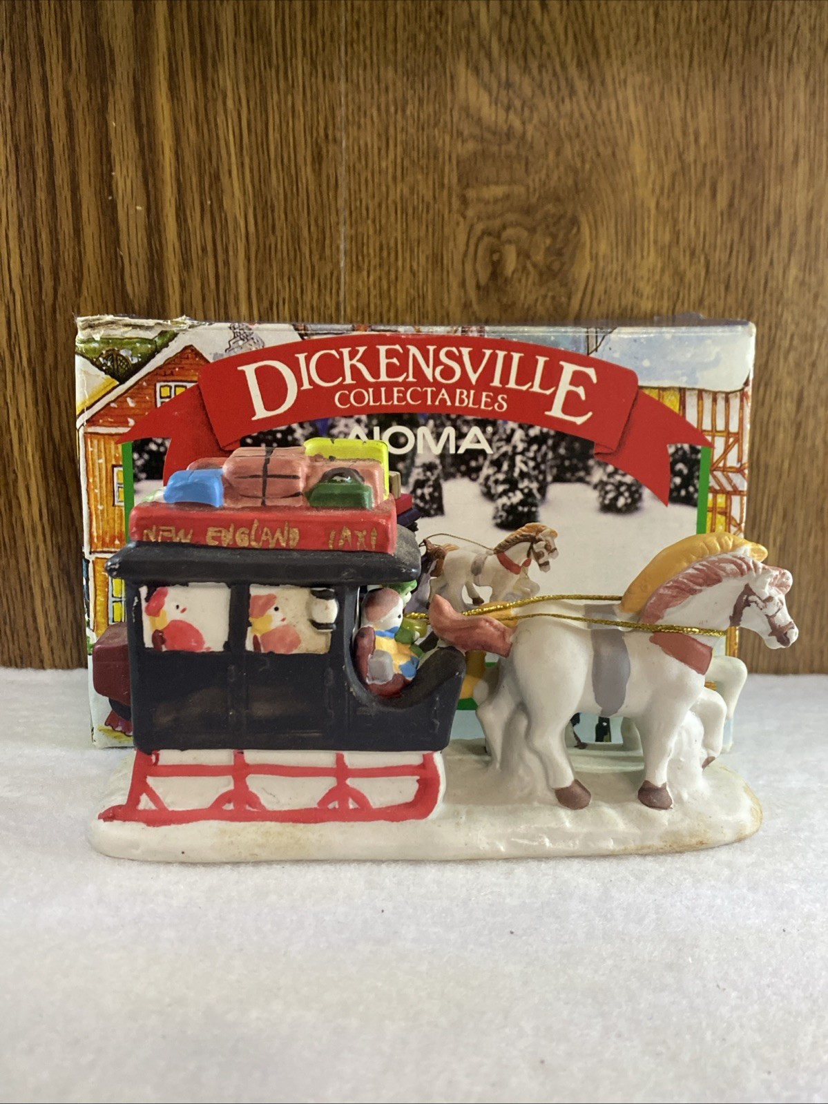 Noma Rex and Lee Christmas Village 1993 Statue New England Taxi Sleigh Horses