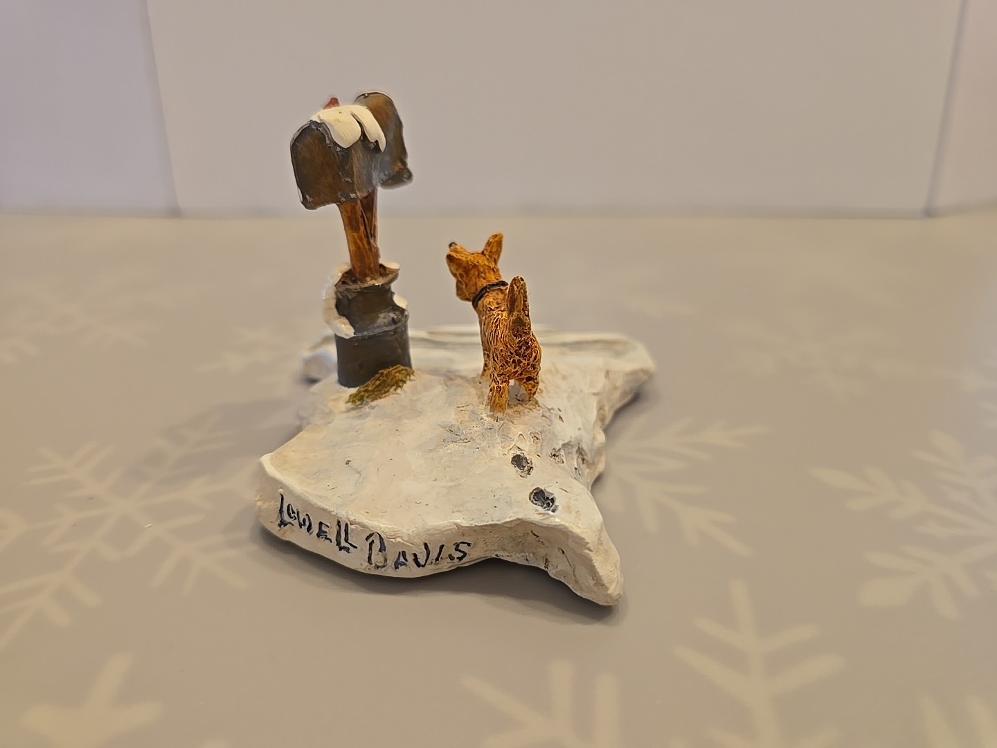 Ertl Collectible Farm Country Holiday Mailbox And Dog Scene H056