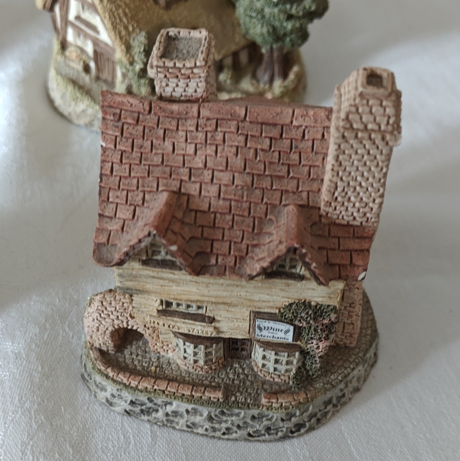 Hand Painted Resin Cottage House Village Figurine, Multicolor, 2 Pack