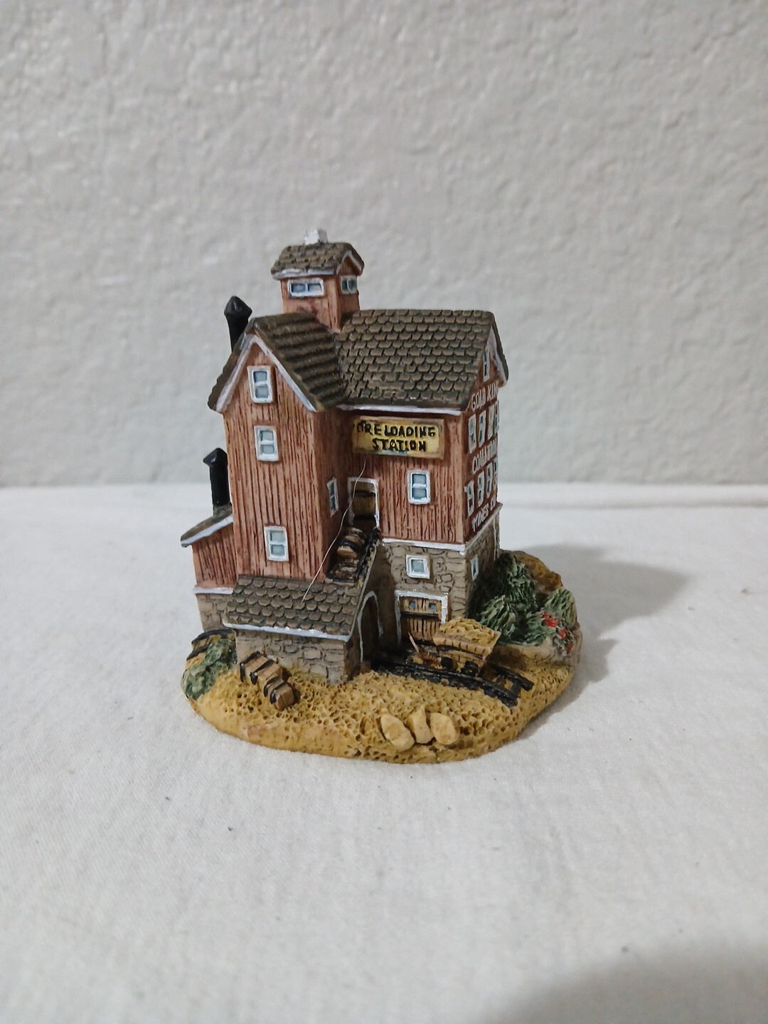 International Resourcing Services Mini Village Houses Lot of 5 Houses Vtg 1993