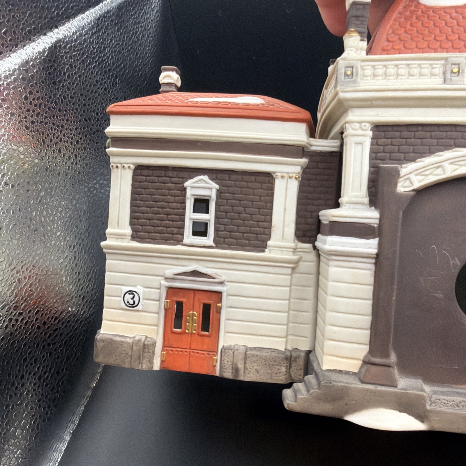 Department 56 Dickens’ Village Victoria Station Lighted Hand Painted Porcelain