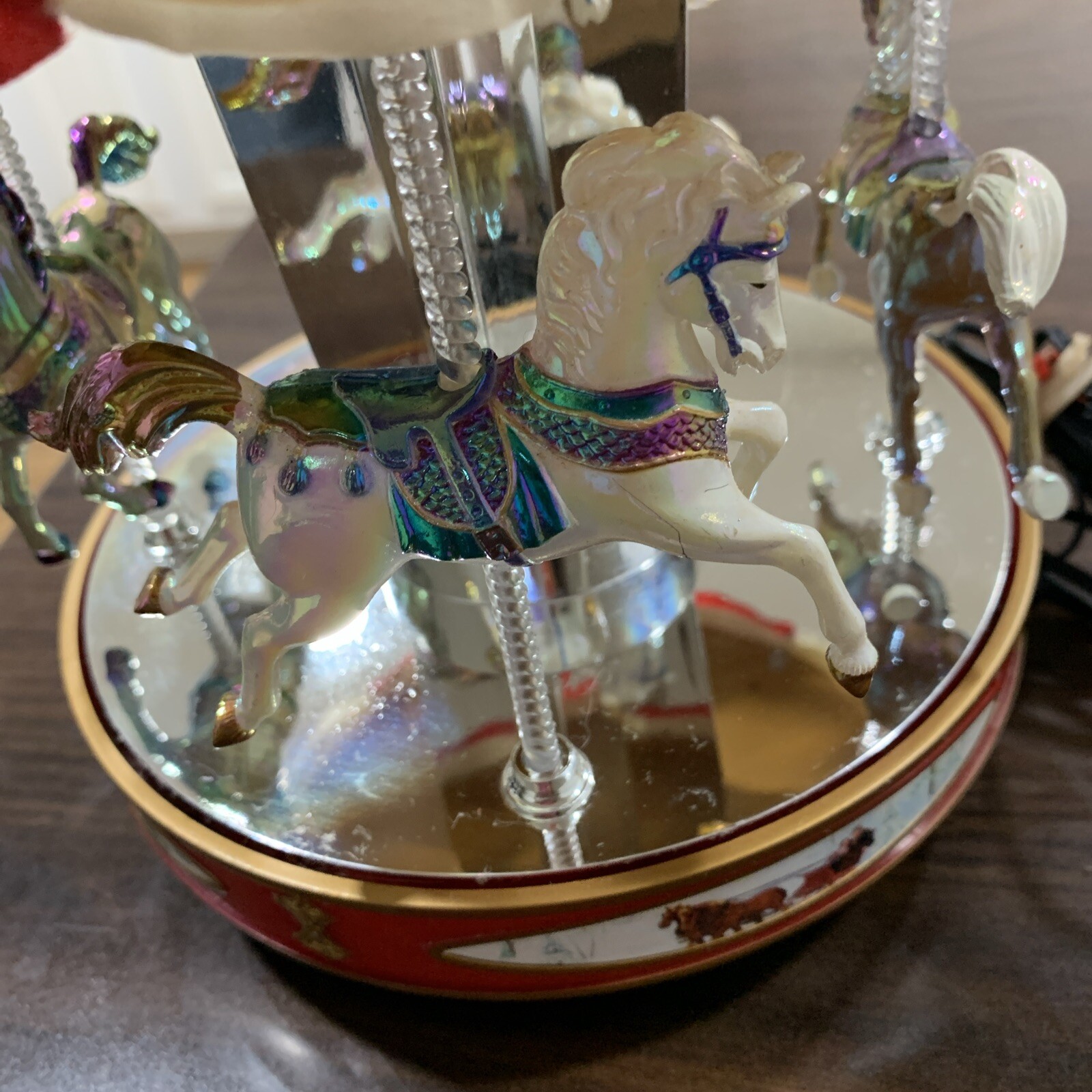 Mr. Christmas Grand Carousel 2010 Plays 15 Christmas Carols & Year Round Songs,